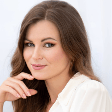 Freelancer Iryna I. — Ukraine, Odessa. Core skill — Content Management, Video Creation by Artificial Intelligence