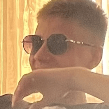 Фрилансер Ян К. — Украина, Фастов. Специализация — Перевод текстов, Редактура и корректура текстов