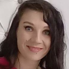 Freelancer Yelena G. — Turkey. Core skill — Interface Design (UI/UX), AI Art