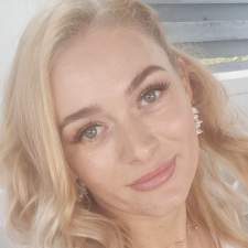 Freelancer Yevheniia M. — Ukraine, Chigirin. Core skill — Copywriting, Data Processing