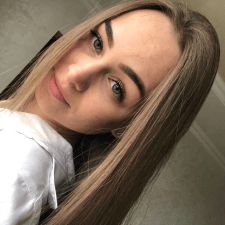 Freelancer Yuliia T. — Germany. Core skill — Web Programming, HTML & CSS