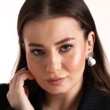 Freelancer Yuliia M. — Ukraina, Równe. Specjalizacja — Copywriting, Przepisywanie tekstów (rewright)