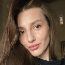 Фрилансер Yuliia O. — Украина, Киев. Специализация — Логотипы, Дизайн визиток